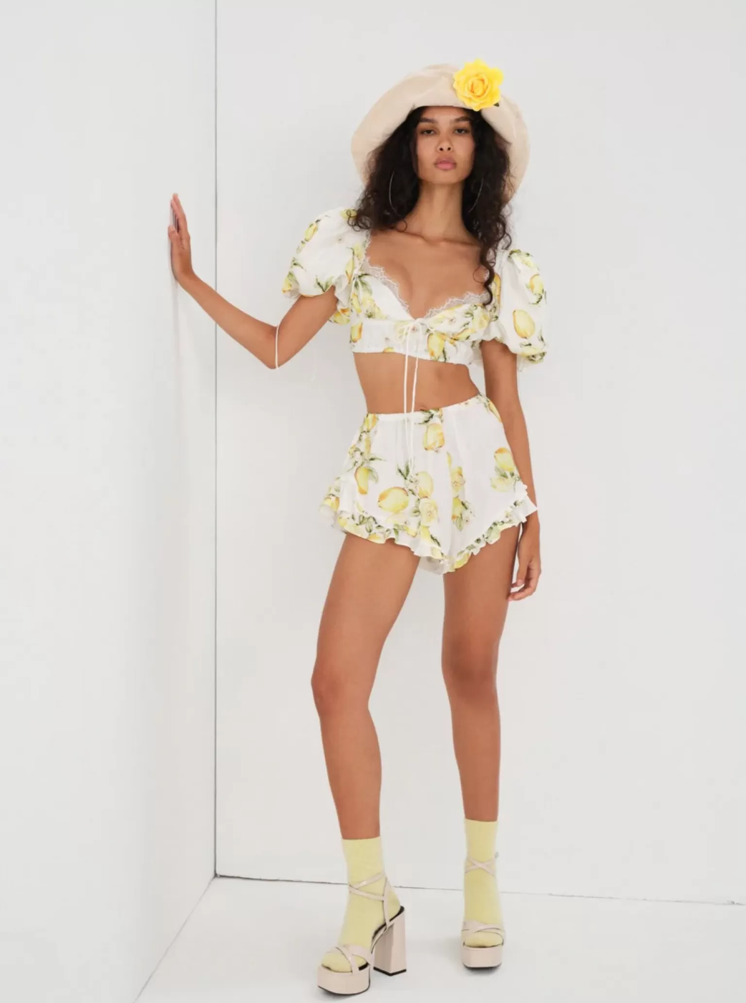 Best Sale For Love & Lemons Cheryl Short Yellow