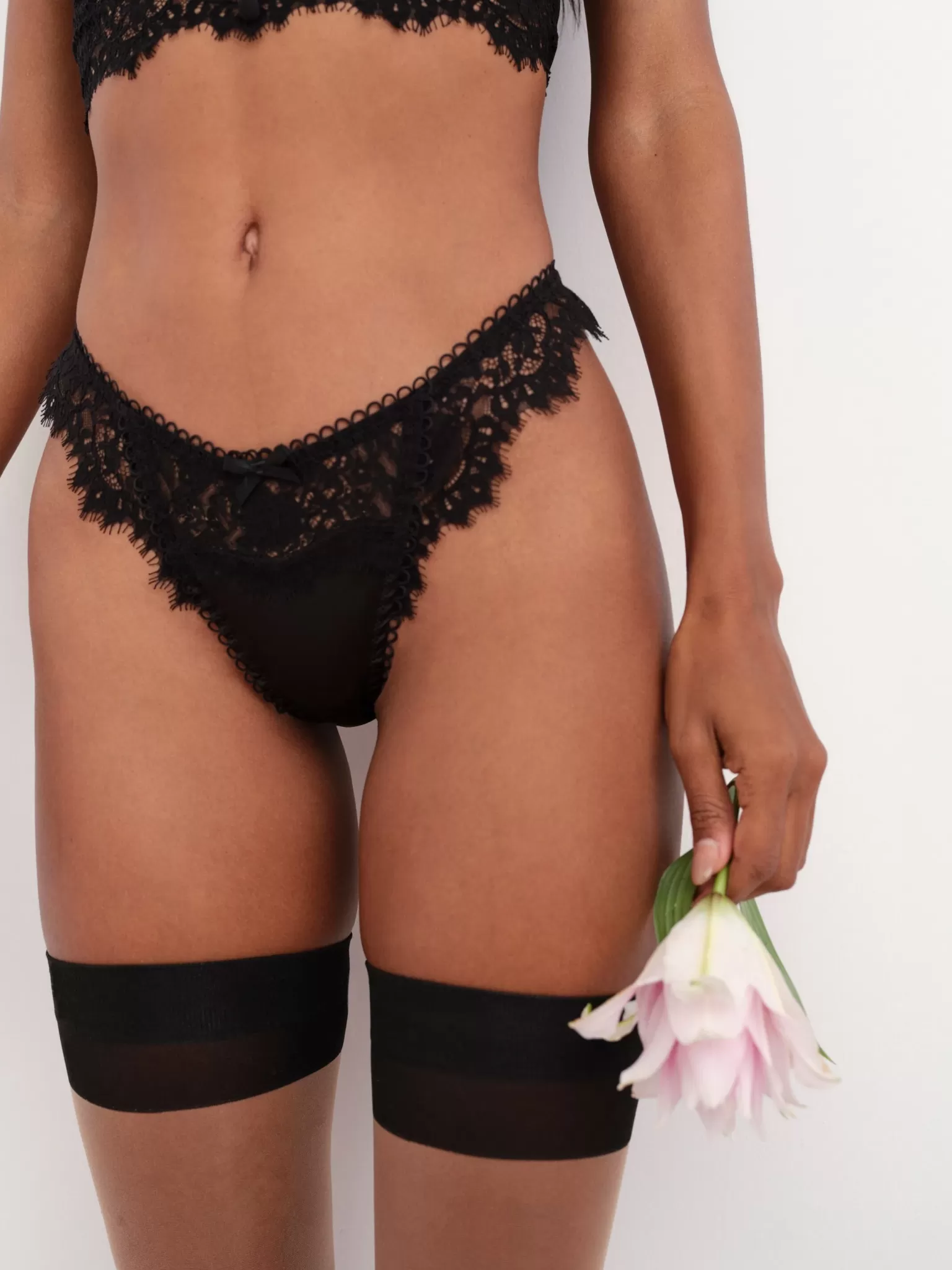 Clearance For Love & Lemons Faye Lace Thong Panty Black