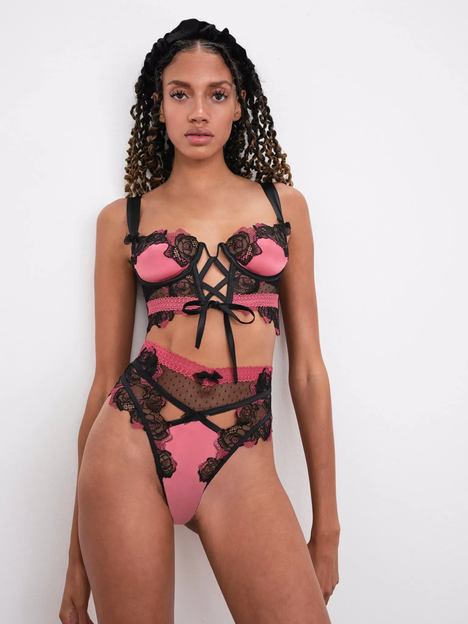 Outlet For Love & Lemons Ivy High-Waist Cheeky Panty Black